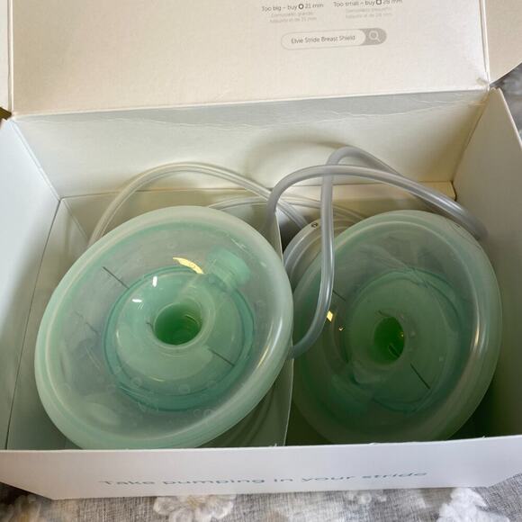 Elvie Stride Hospital-Grade Electric Pump with Extra Parts and Storage Bags - Picture 2 of 4